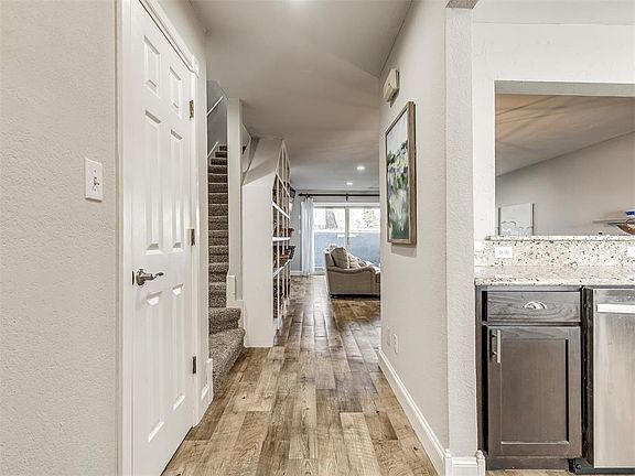 3rd image of 7009 Lakeshore Dr