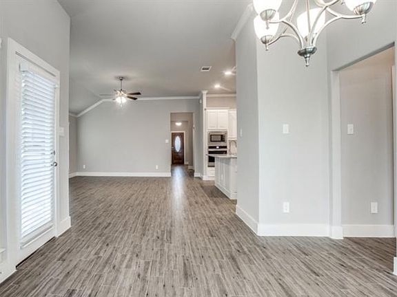 4th image of 4524 W Lake Highlands Dr