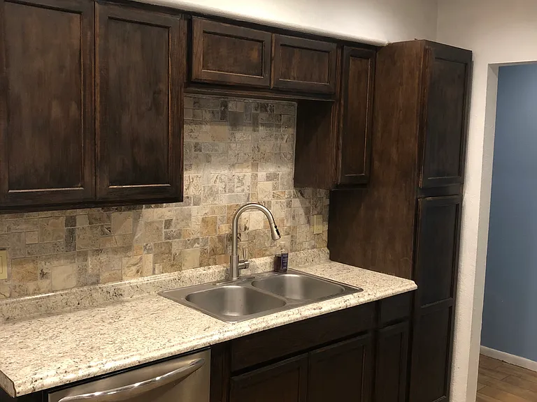 4030 King Richard Dr — Photo 10