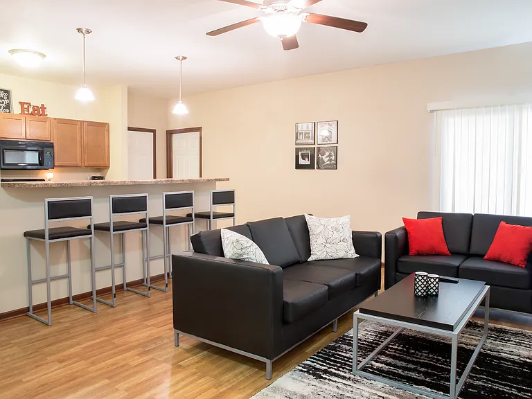 Prairie Pointe Student Living — Photo 6