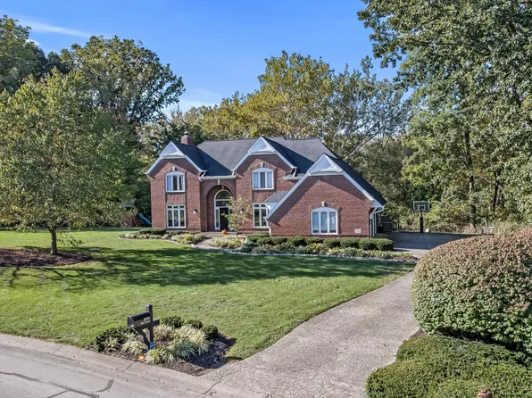 10111 Fox Trce, Zionsville, IN 46077
