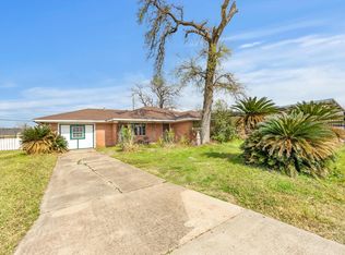 8901 Woodlyn Rd, Houston, TX 77078