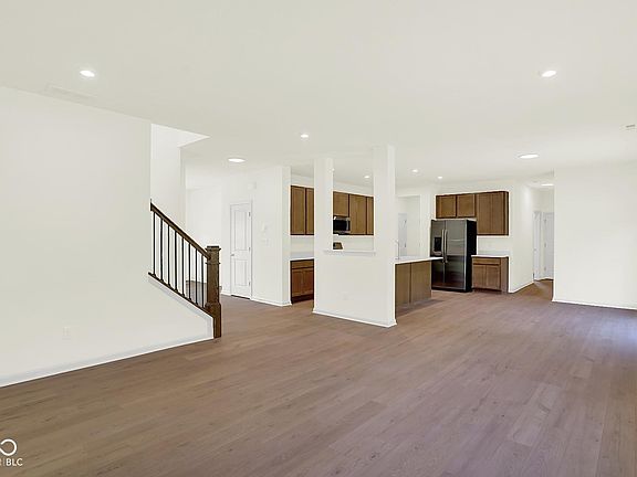 5th image of 7088 Jackson Dr