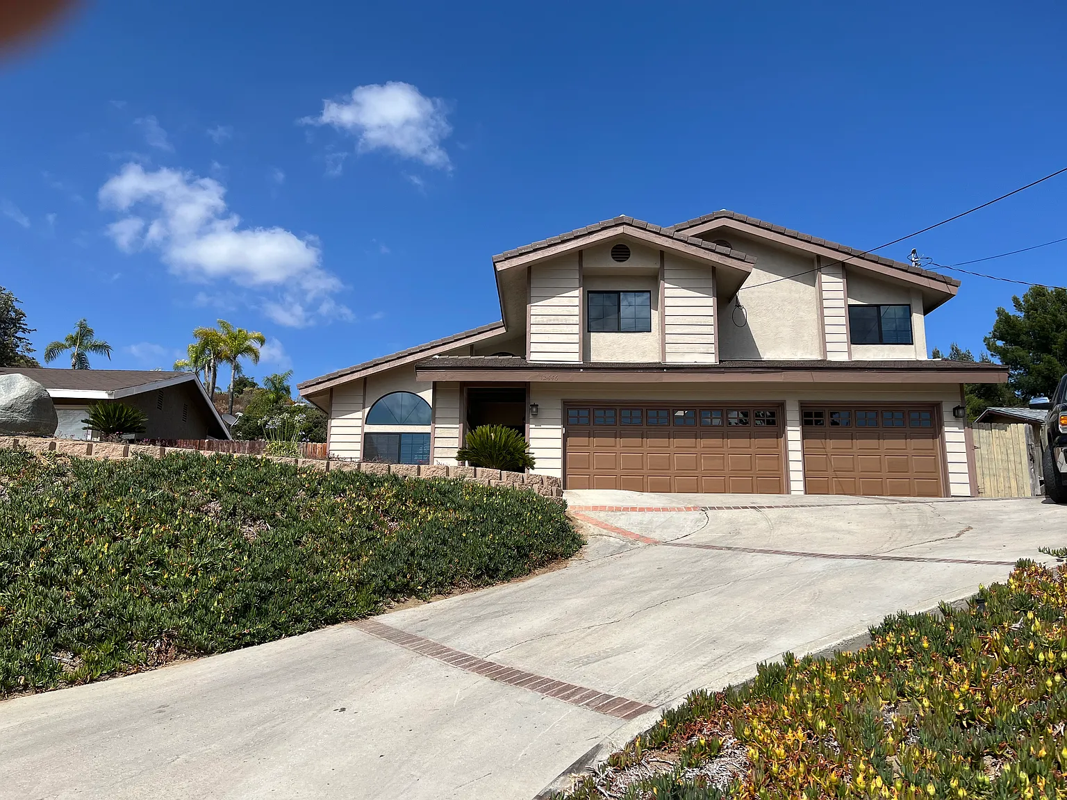 4 bed, 3000 sqft, $6,200 — Photo 3