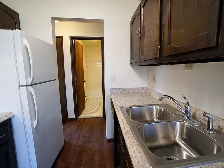 Charlton Place — Photo 20