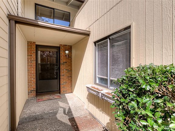 3rd image of 7705 Zircon Dr SW