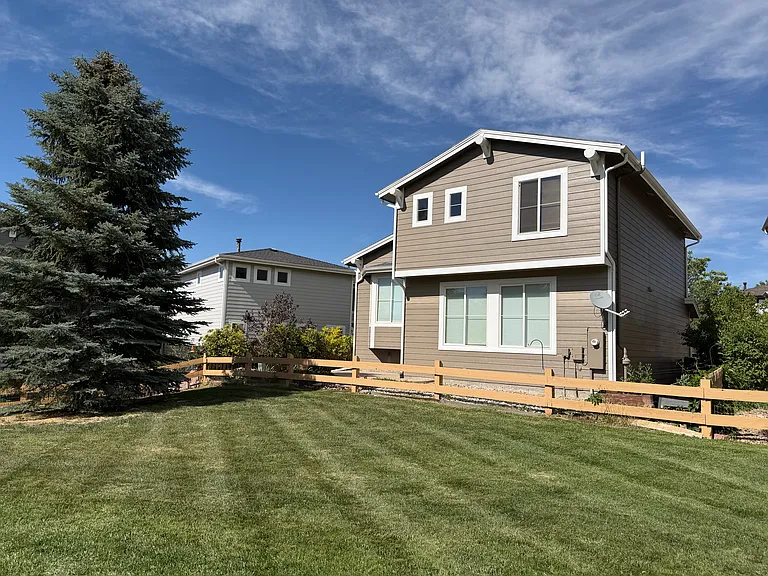 10697 Evondale St — Photo 3