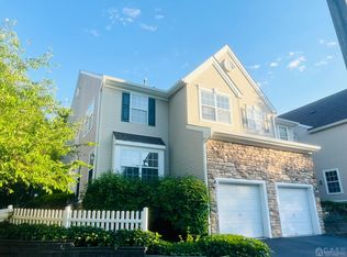 1806 Dahlia Cir, Dayton, NJ 08810