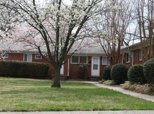 1100 Hicks Ct #B, Greensboro, NC 27403
