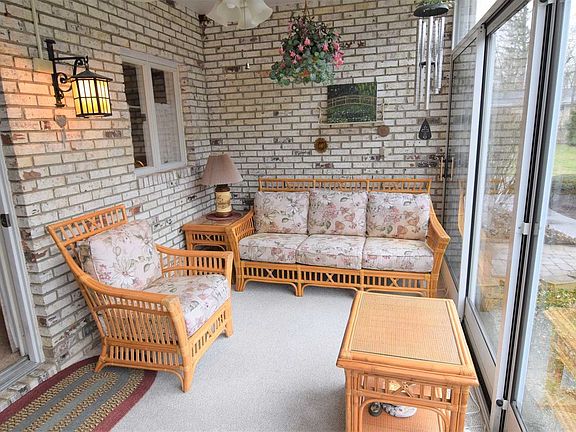 3rd image of 4501 N Wheeling Ave #6B-103