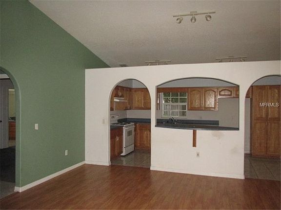 3rd image of 4016 Niles Way