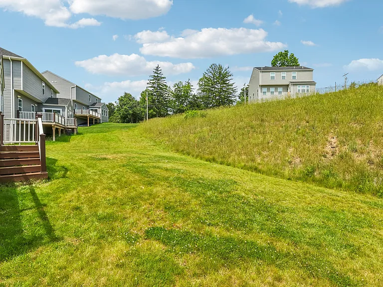 1105 Deerfield Dr — Photo 30