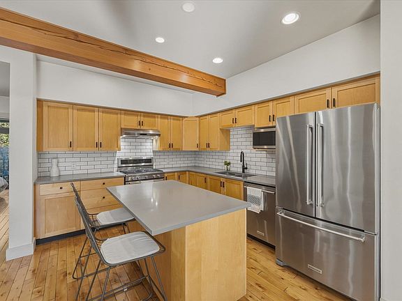 3rd image of 39758 Government Rd #22