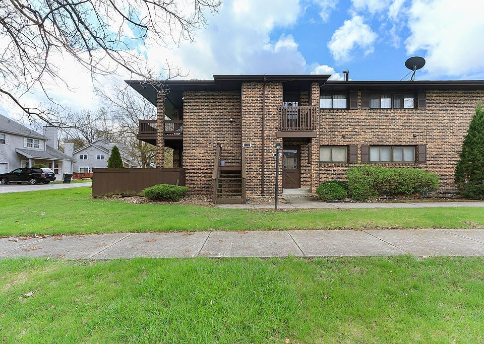 1st image of 19401 Oak Ave #1