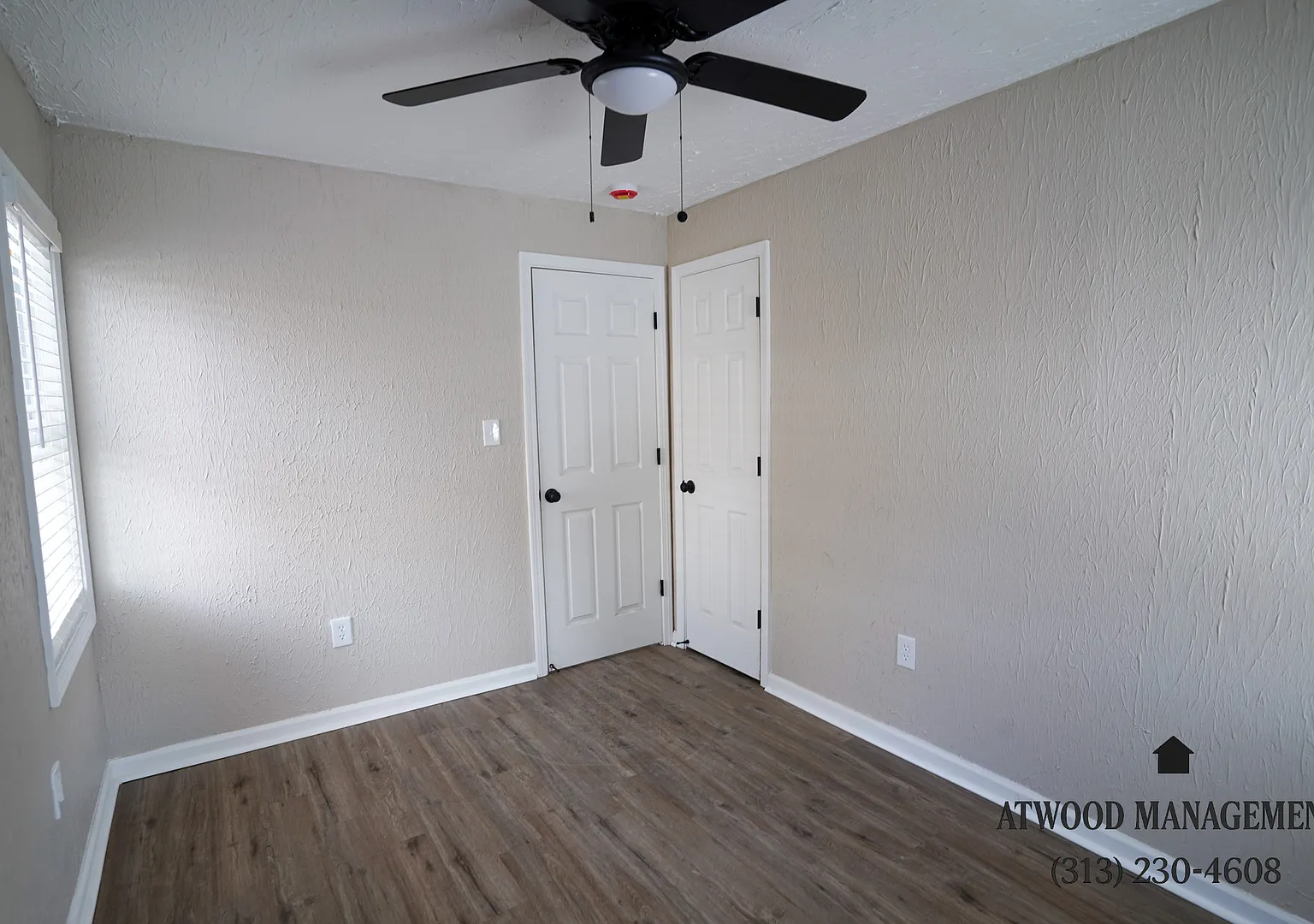 Fully Renovated 2-Bedroom Home Move-In Ready for You! — Photo 4
