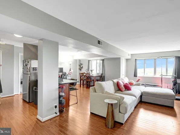 5340 Holmes Run Pkwy Unit 919, Alexandria, VA 22304