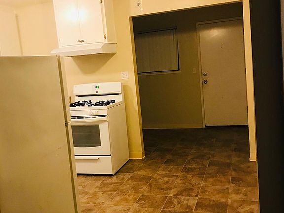 5th image of 970 W Weddell Dr #2