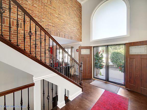 5th image of 15058 Forest View Ln