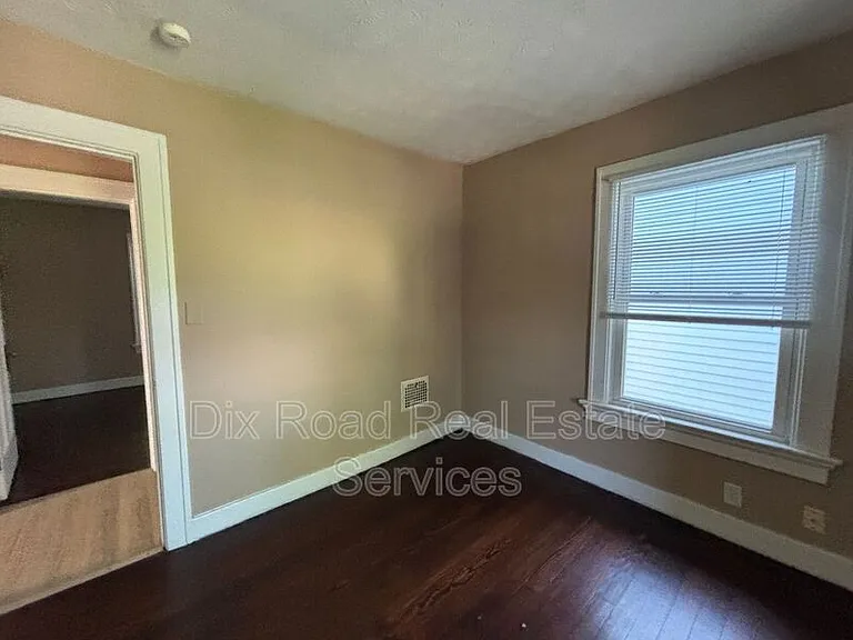 217 Fernwood Ave — Photo 20