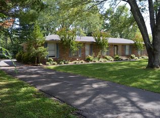 1606 Parklawn Dr, Murfreesboro, TN 37130