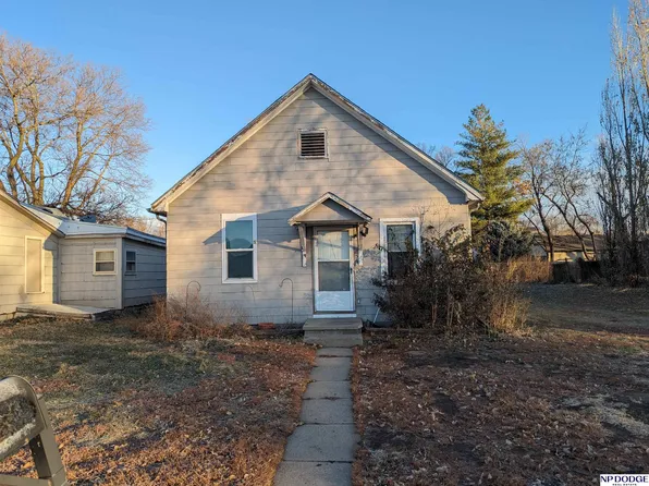 856 W 6th St, Fremont, NE 68025