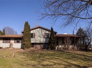 18488 Shifferly Rd, North Lawrence, OH 44666