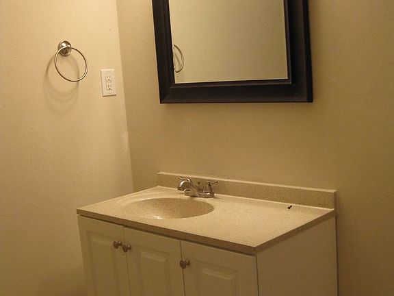 3rd image of 1372 W Ocean View Ave APT 211