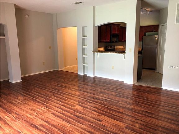 4th image of 122 Vista Verdi 108 Cir