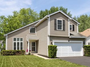 976 Tallgrass Dr, Bartlett, IL 60103