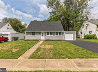 1101 E Willow Run Dr, Wilmington, DE 19805