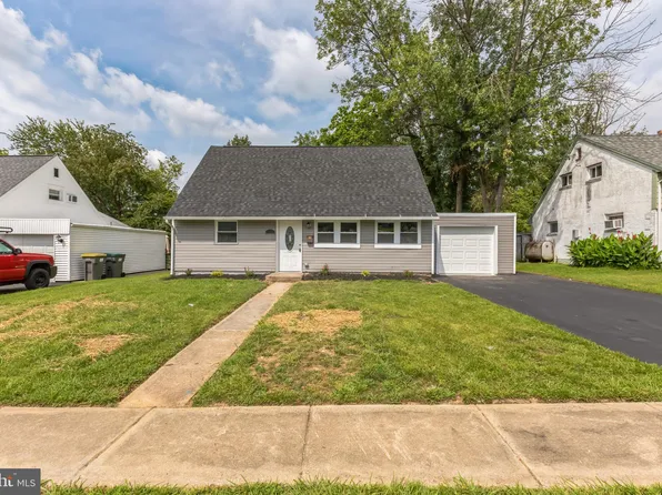 1101 E Willow Run Dr, Wilmington, DE 19805