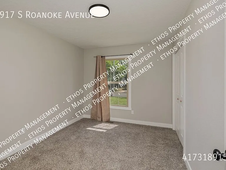 2917 S Roanoke Ave — Photo 8