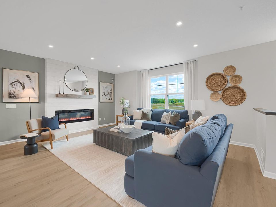 1st image of 8668 London Cir NE #C