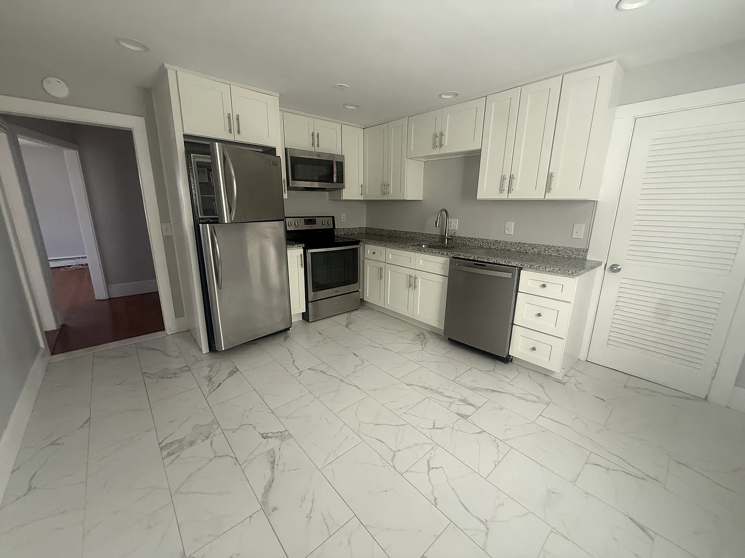 2 bed, 1350 sqft, $2,650 — Photo 1