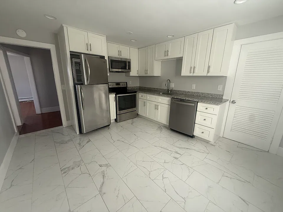 267 Main St #2