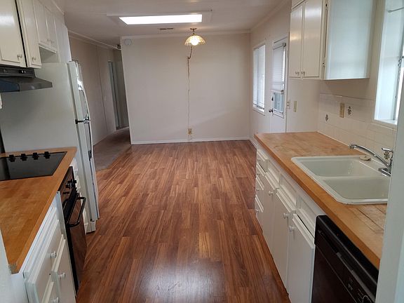 2nd image of 28 Eugenia Ave