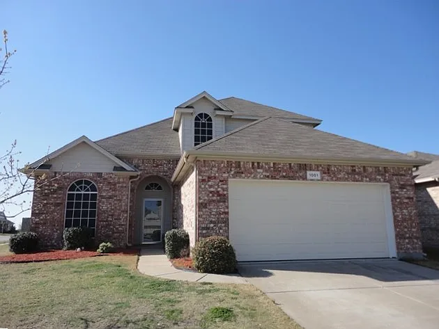 4 bed, 2.5 bath, 2240 sqft, $2,465 — Photo 1