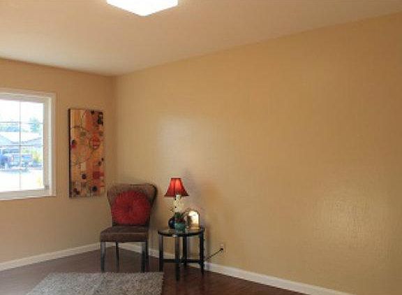 4th image of 1798 Balsa Ave