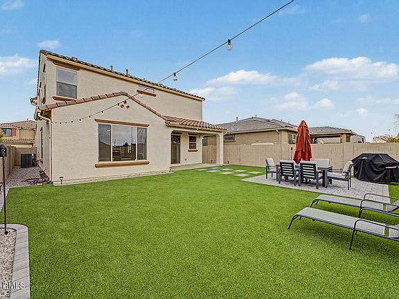 3rd image of 9014 W SAN MIGUEL Avenue
