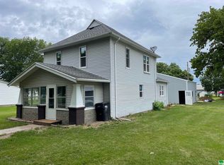 103 W Brady St, Anthon, IA 51004