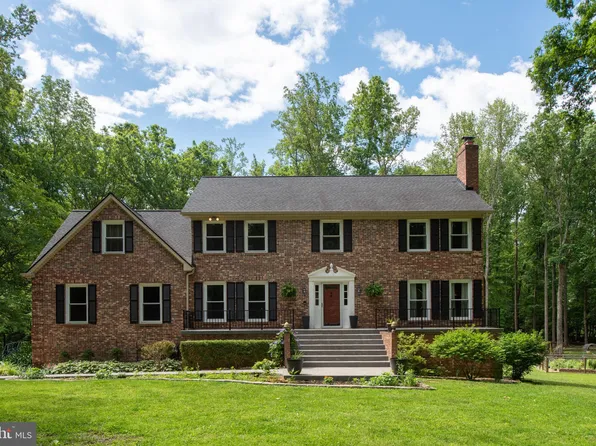 1 Autumn Dr, Stafford, VA 22556
