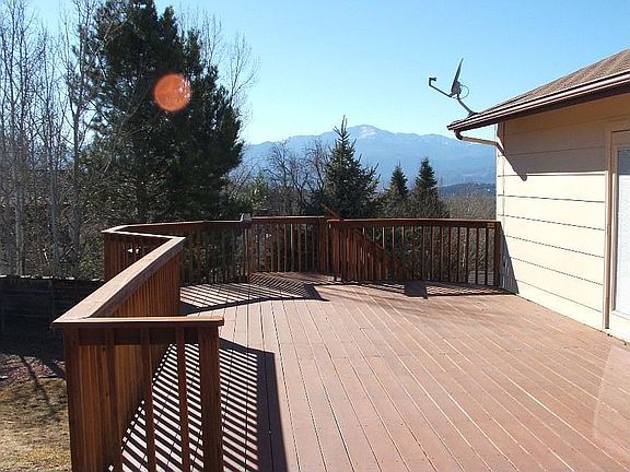 Spacious Back Deck and view of Pikes Peak
