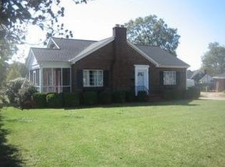 302 W Hampton Ave, Honea Path, SC 29654