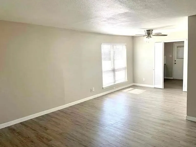 10650 Steppington Dr #122 — Photo 9