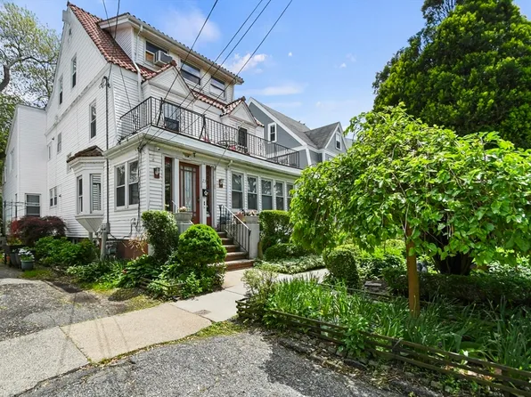 23 Highland Rd, Somerville, MA 02144