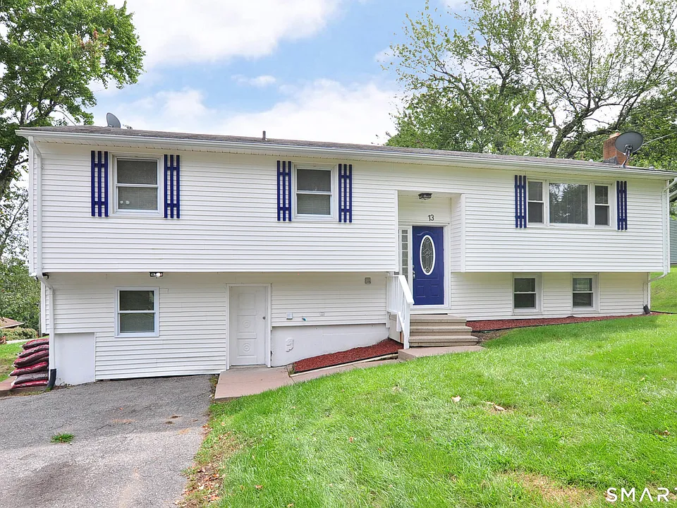 13 Pleasant View Ave
