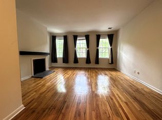 935 Lombard St SIDE 202, Philadelphia, PA 19147