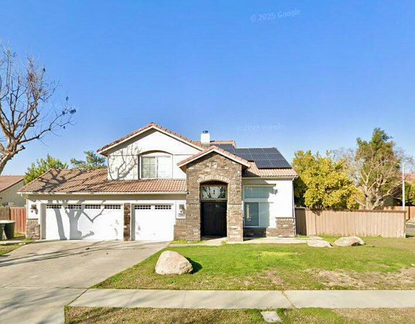 1st image of 586 Huntington Ct