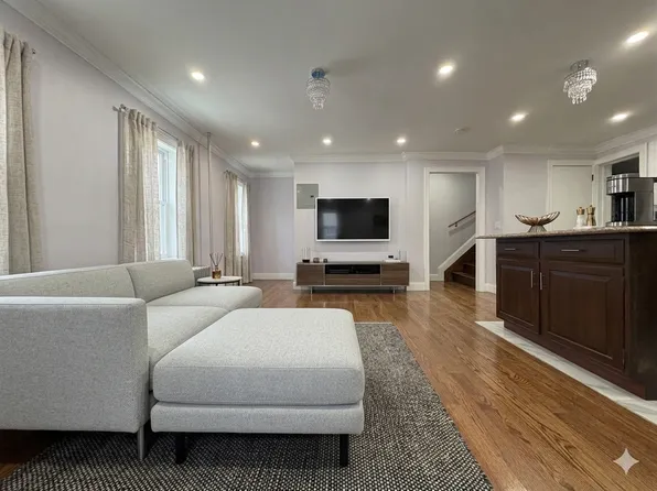 (undisclosed Address), Jamaica, NY 11434