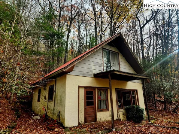 2876 Howards Creek Road, Boone, NC 28607